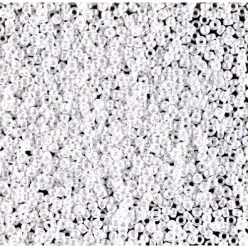 ROUND ROCAILLE 15/0 White Ceylon 528 ROUND ROCAILLE 15/0 White Ceylon 528