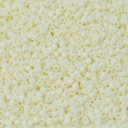 DELICA ROUND 11/0 (1,6mm), DB-1130 Opaque Butter Cream DELICA ROUND 11/0 (1,6mm), DB-1130 Opaque Butter Cream