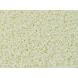DELICA ROUND 11/0 (1,6mm), DB-1130 Opaque Butter Cream DELICA ROUND 11/0 (1,6mm), DB-1130 Opaque Butter Cream