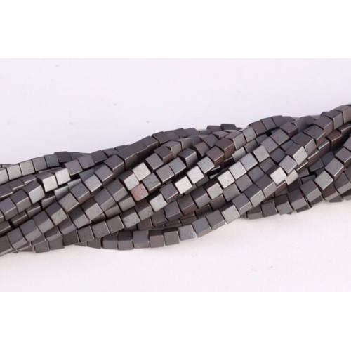 ХЕМАТИТ МАТ  КУБ  3 mm