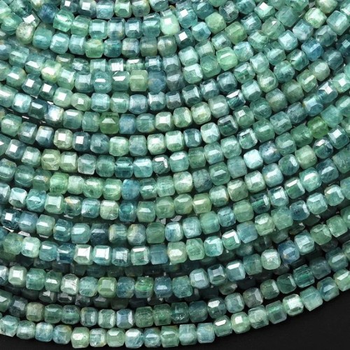 КИАНИТ ФАСЕТИРАН  КУБ  2 mm