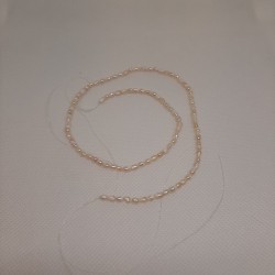 Freshwater Pearls Oval 2.5X4 mm A Grade Freshwater Pearls Oval 2.5X4 mm A Grade