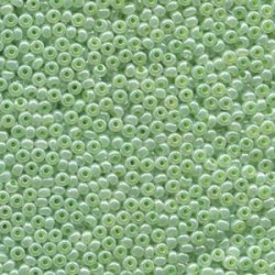 ROUND ROCAILLES  11/0 Opaque Luster Light Green 37154- 50 gr ROUND ROCAILLES  11/0 Opaque Luster Light Green 37154- 50 gr