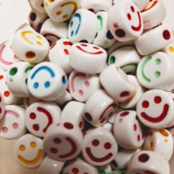 SMILEY ROUND 10mm COLOUR MIX on white SMILEY ROUND 10mm COLOUR MIX on white