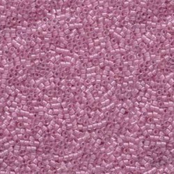 DELICA ROUND 11/0 (1,6mm), DB-72 Lined Pale Lilac AB DELICA ROUND 11/0 (1,6mm), DB-72 Lined Pale Lilac AB