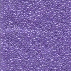 DELICA ROUND 11/0 (1,6mm), LINED CRYSTAL/PURPLE  DB-249 DELICA ROUND 11/0 (1,6mm), LINED CRYSTAL/PURPLE  DB-249