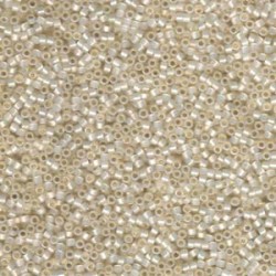 DELICA ROUND 11/0 (1,6mm), DB-1451 Silver Lined Pale Cream Opal DELICA ROUND 11/0 (1,6mm), DB-1451 Silver Lined Pale Cream Opal