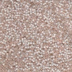 DELICA ROUND 11/0 (1,6mm), DB-1452 Pale Peach Opal DELICA ROUND 11/0 (1,6mm), DB-1452 Pale Peach Opal