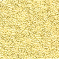 DELICA ROUND 11/0 (1,6mm), DB-1531 Opaque Pale Yellow Ceylon DELICA ROUND 11/0 (1,6mm), DB-1531 Opaque Pale Yellow Ceylon