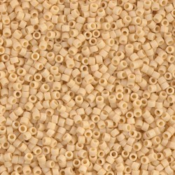 DELICA ROUND 11/0 (1,6mm), DB-1581 Matte Opaque Pear DELICA ROUND 11/0 (1,6mm), DB-1581 Matte Opaque Pear