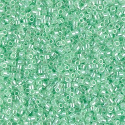DELICA ROUND 11/0 (1,6mm), DB-237 Lined Crystal Light Green Luster DELICA ROUND 11/0 (1,6mm), DB-237 Lined Crystal Light Green Luster