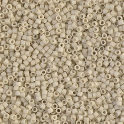 DELICA ROUND 11/0 (1,6mm), DB-388 Matte Opaque Bone Luster DELICA ROUND 11/0 (1,6mm), DB-388 Matte Opaque Bone Luster