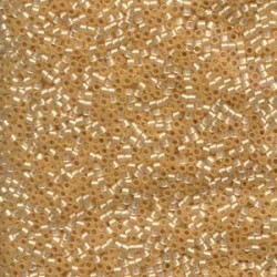 DELICA ROUND 11/0 (1,6mm), DB-621 Silver Lined Beige Alabaster Dyed DELICA ROUND 11/0 (1,6mm), DB-621 Silver Lined Beige Alabaster Dyed