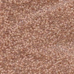 DELICA ROUND 11/0 (1,6mm), DB-69 Lined Beige AB DELICA ROUND 11/0 (1,6mm), DB-69 Lined Beige AB