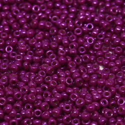 ROUND ROCAILLE 11/0 Opaque Dark Fucsia Luster 1465L