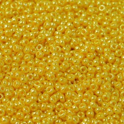 ROUND ROCAILLE 11/0 Opaque Dark Yellow Luster 422D ROUND ROCAILLE 11/0 Opaque Dark Yellow Luster 422D