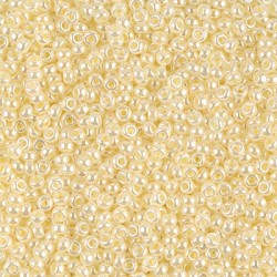 ROUND ROCAILLE 11/0 Butter Cream Ceylon 527 ROUND ROCAILLE 11/0 Butter Cream Ceylon 527