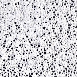 ROUND ROCAILLE 11/0 White Ceylon 528 ROUND ROCAILLE 11/0 White Ceylon 528