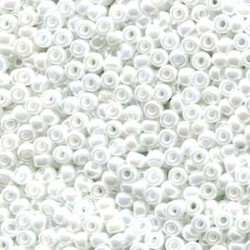 ROUND ROCAILLE 8/0 Opaque White Pearl Ceylon 420 ROUND ROCAILLE 8/0 Opaque White Pearl Ceylon 420