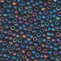 ROUND ROCAILLE 6/0 Opaque Black AB Frosted 401FR 8,5g ROUND ROCAILLE 6/0 Opaque Black AB Frosted 401FR 8,5g