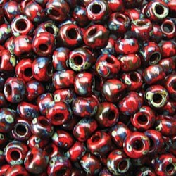 ROUND ROCAILLE 6/0 PICASSO RED GARNET OPAQUE 4513 8,5g ROUND ROCAILLE 6/0 PICASSO RED GARNET OPAQUE 4513 8,5g
