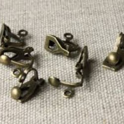 Ear clips Ear clips