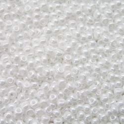ROUND ROCAILLES  11/0 White Opaque Luster 46102 ROUND ROCAILLES  11/0 White Opaque Luster 46102