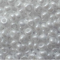 ROUND ROCAILLES  6/0 Opaque White Luster 46102 - 50gr