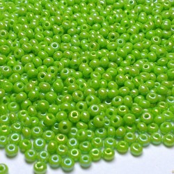 ROUND ROCAILLES 6/0 opaque green AB 54310 - 50gr ROUND ROCAILLES 6/0 opaque green AB 54310 - 50gr