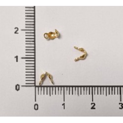 STAINLESS STEEL CALOTTE GOLD COLOUR- 2 mm 10 pcs. STAINLESS STEEL CALOTTE GOLD COLOUR- 2 mm 10 pcs.