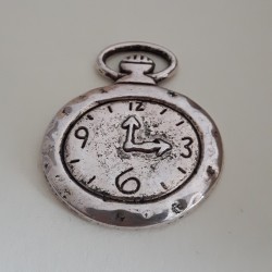 Clock 32x30 mm Antique Silver Clock 32x30 mm Antique Silver