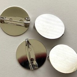 BROOCH PIN ROUND 20 mm- RHODIUM COLOUR BROOCH PIN ROUND 20 mm- RHODIUM COLOUR
